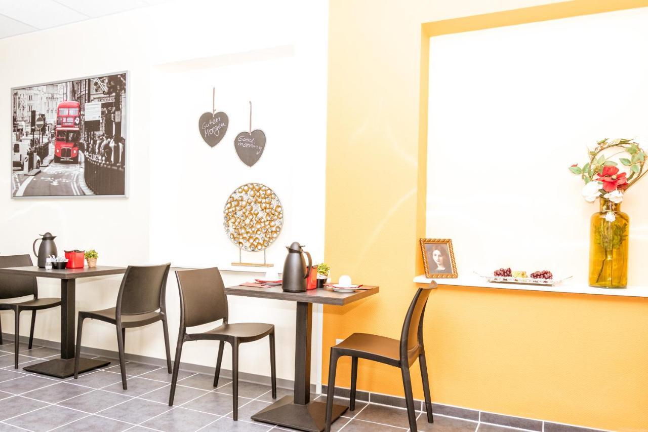 Messe Motel Laatzen Екстериор снимка