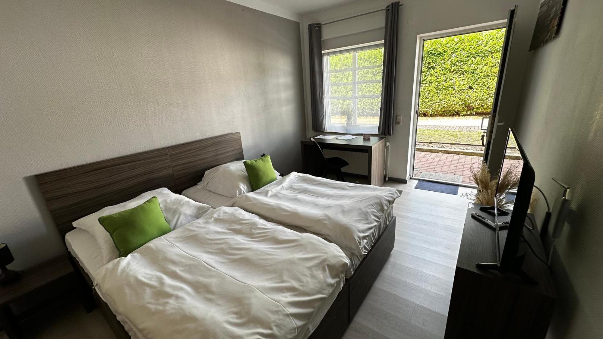 Messe Motel Laatzen Екстериор снимка
